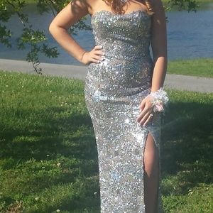 Prom/homecoming dress